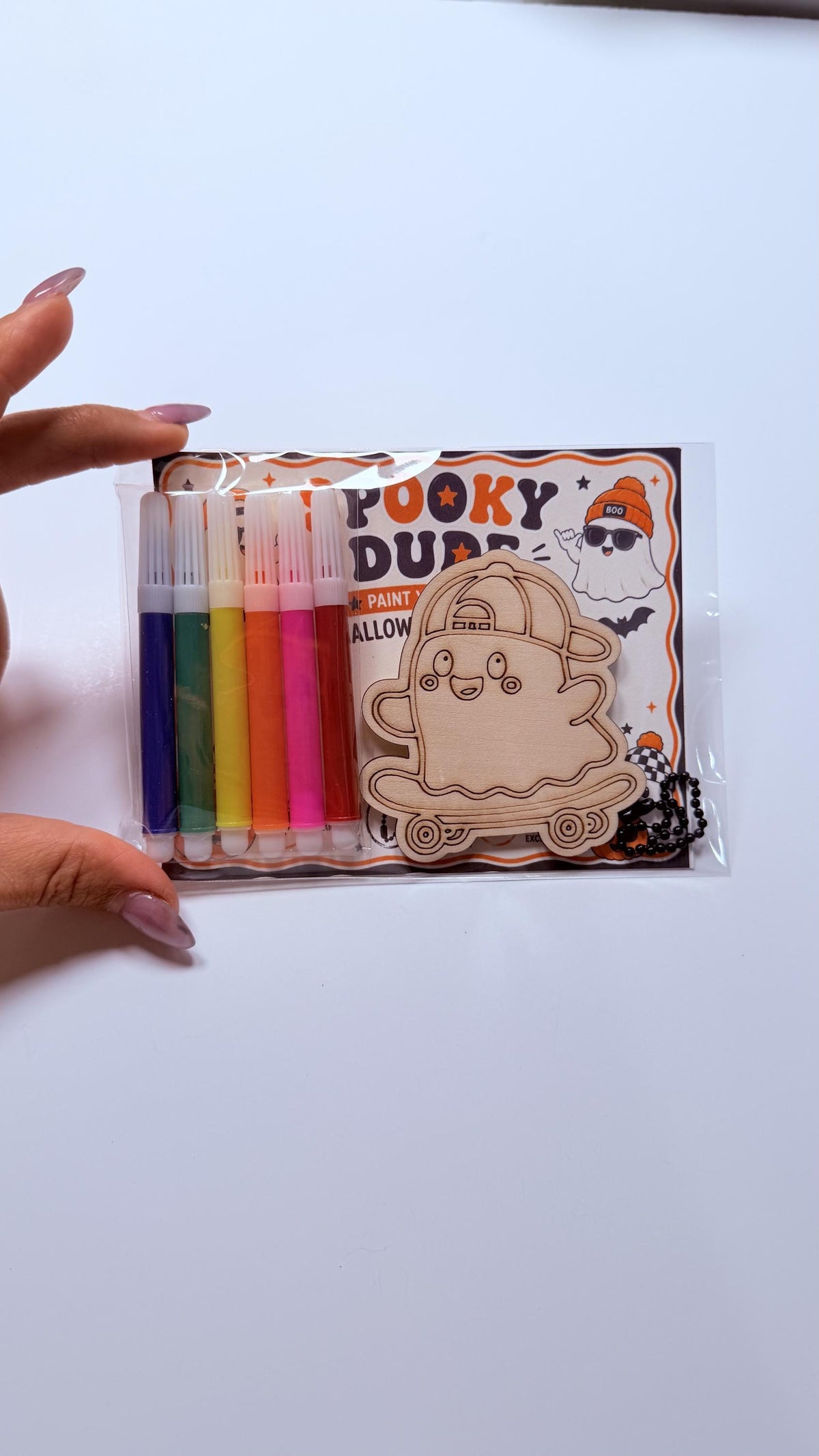 Halloween Craft Kit for Kids, Spooky Dude Wood Painting Kit with Markers, Ghost Party Favor, Classroom Activity, Boo Basket Filler